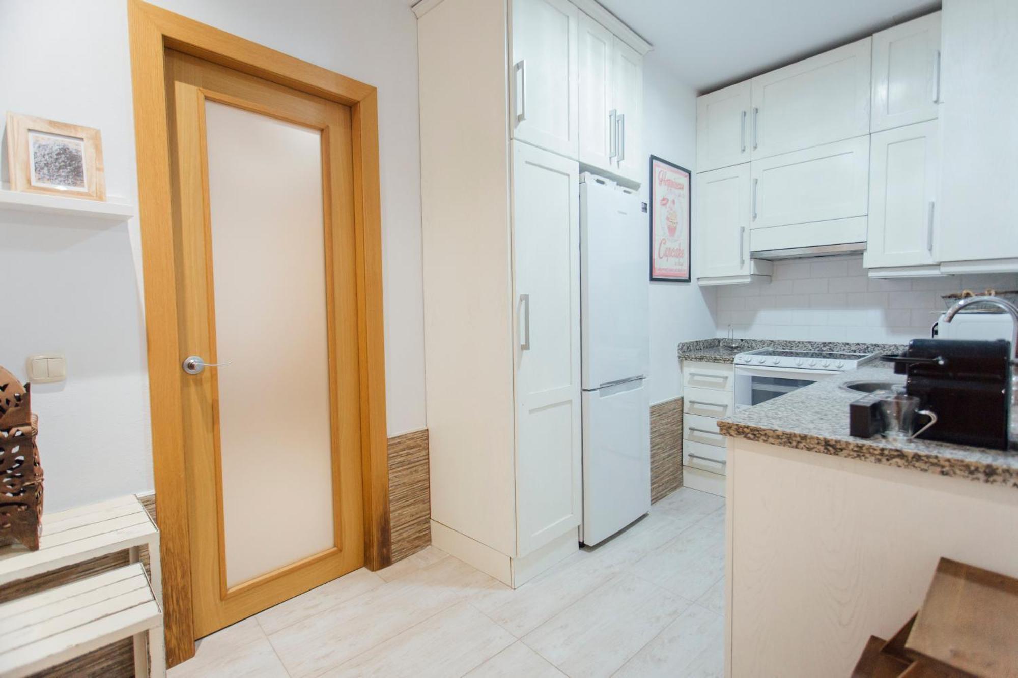 Ferienwohnung Beautiful And Cozy- 1Bd 1Bth- Arenal Center Sevilla Exterior foto